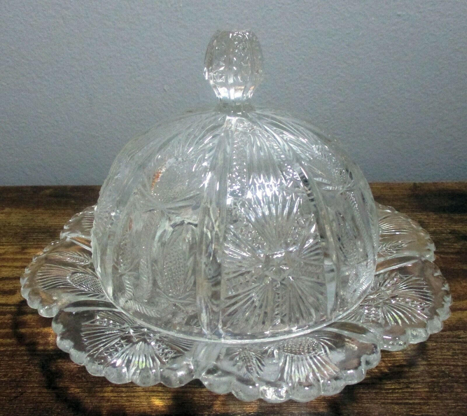Round Clear Glass Butter Dish/cheese Plate W/dome Lid ~ Paneled Thistle Design