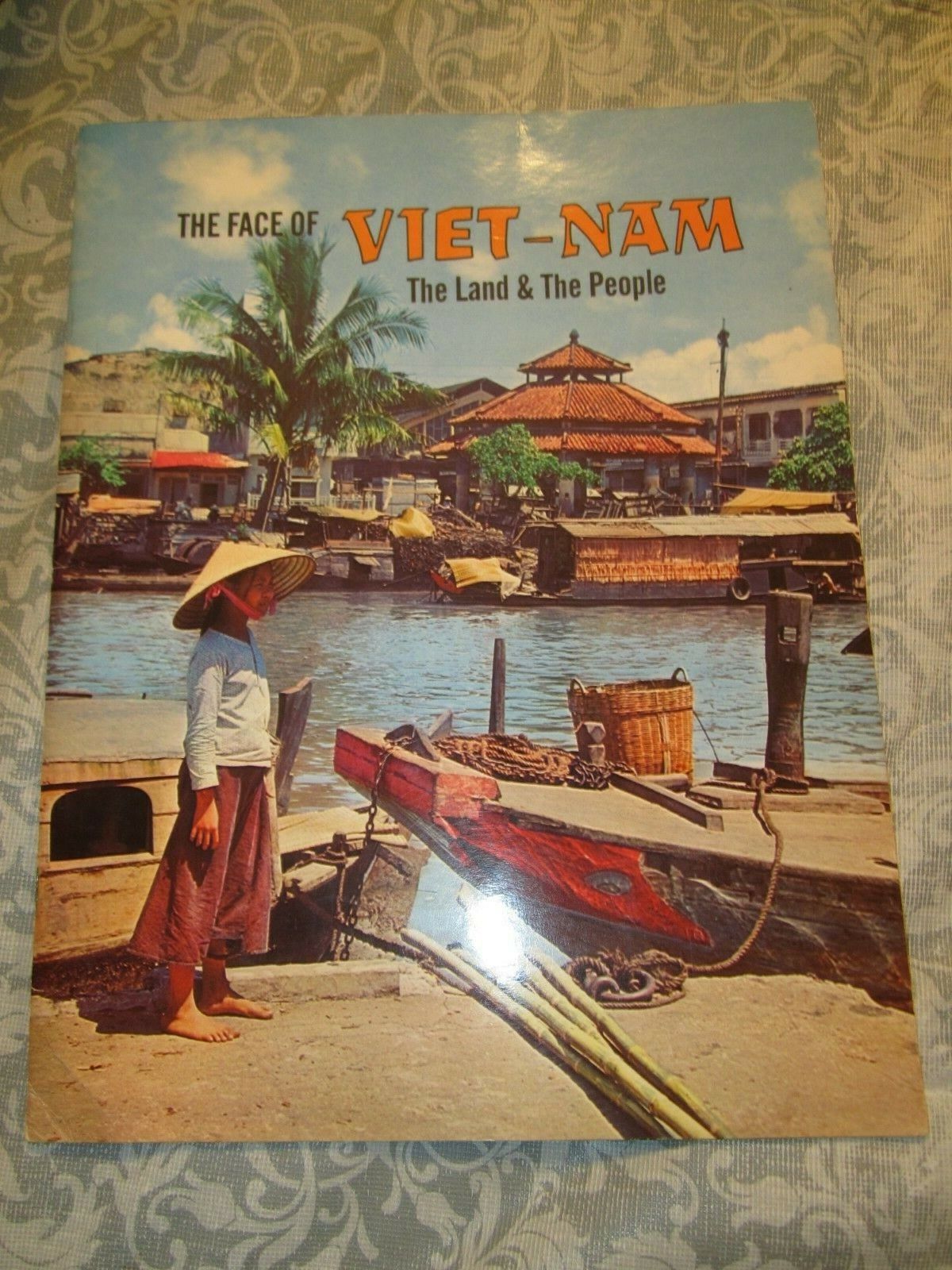 The Face Of Viet-nam The Land & The People 1966 Mike Roberts Color Production