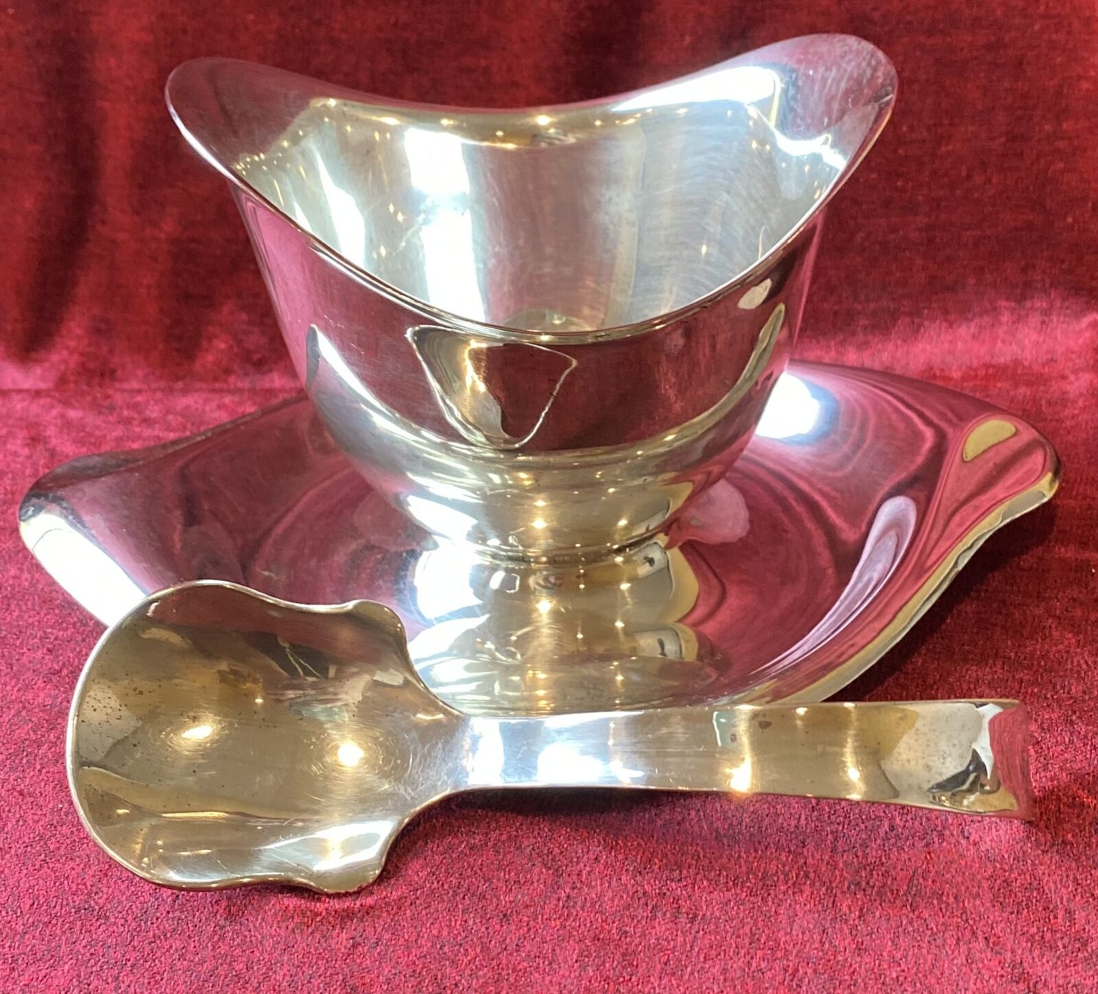 Mexico Beautifully Crafted Sterling Gravy Boat & Ladle 12" - 14.66 Ozt Or 456g